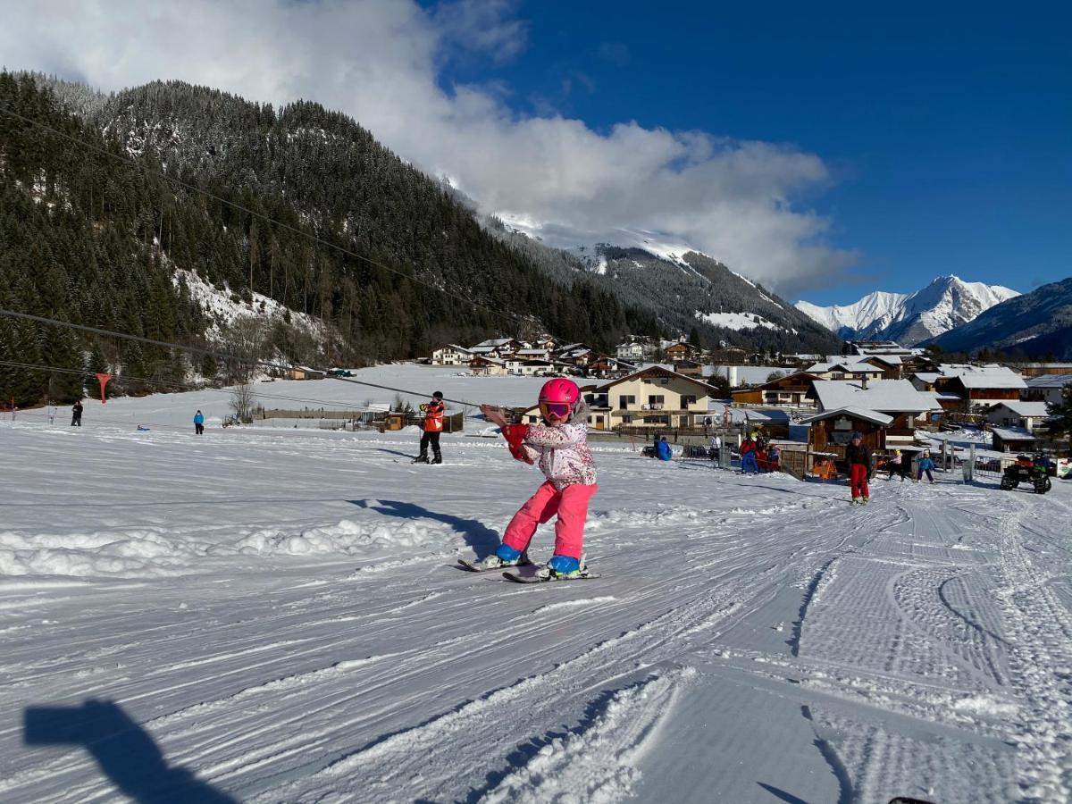 Haus Walch Bed & Breakfast Elbigenalp Exterior photo
