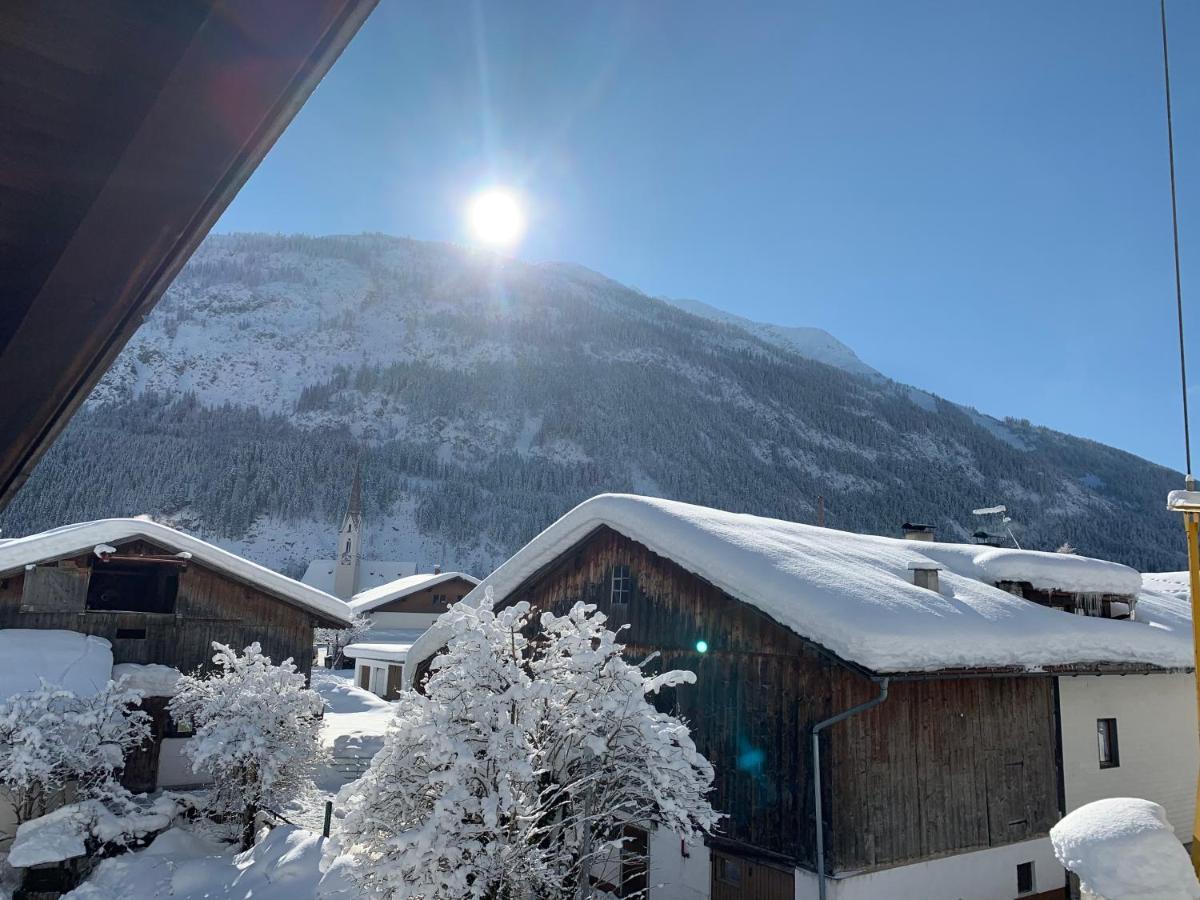 Haus Walch Bed & Breakfast Elbigenalp Exterior photo