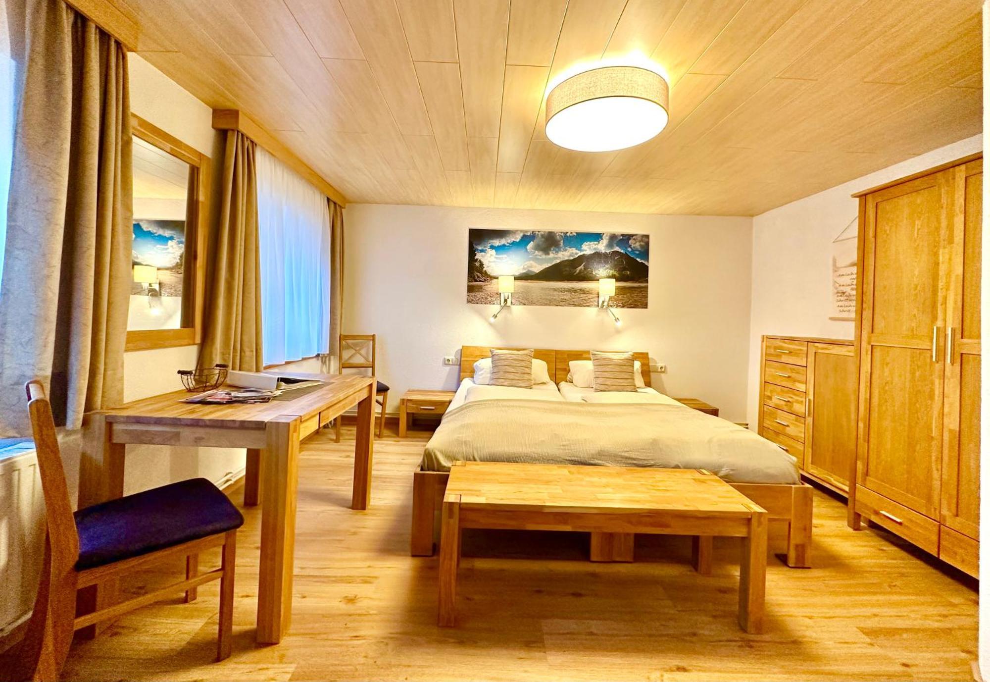 Haus Walch Bed & Breakfast Elbigenalp Exterior photo