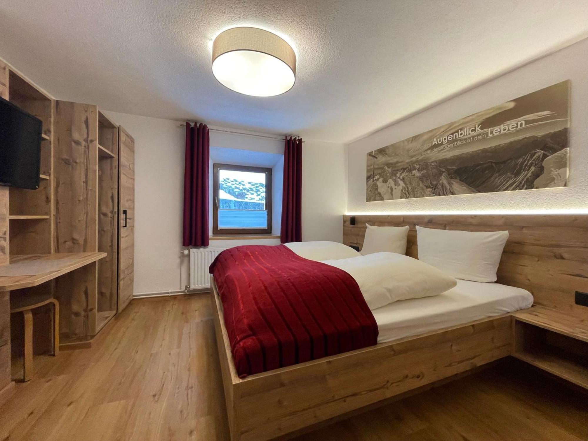 Haus Walch Bed & Breakfast Elbigenalp Exterior photo