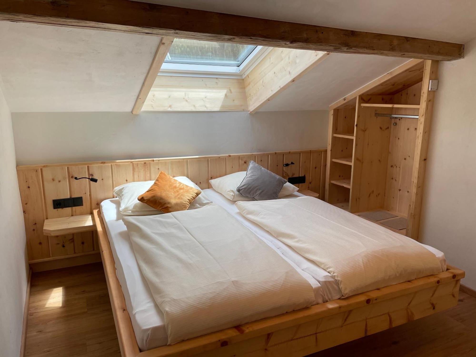 Haus Walch Bed & Breakfast Elbigenalp Room photo
